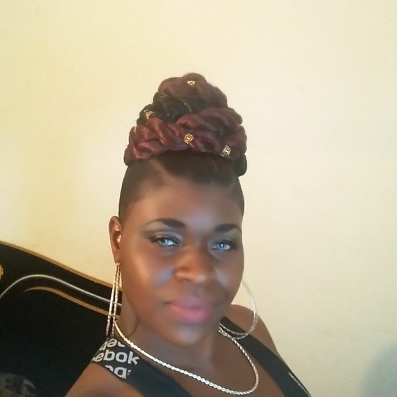 Meet your Posher, Sherita - Picture 1 of 1